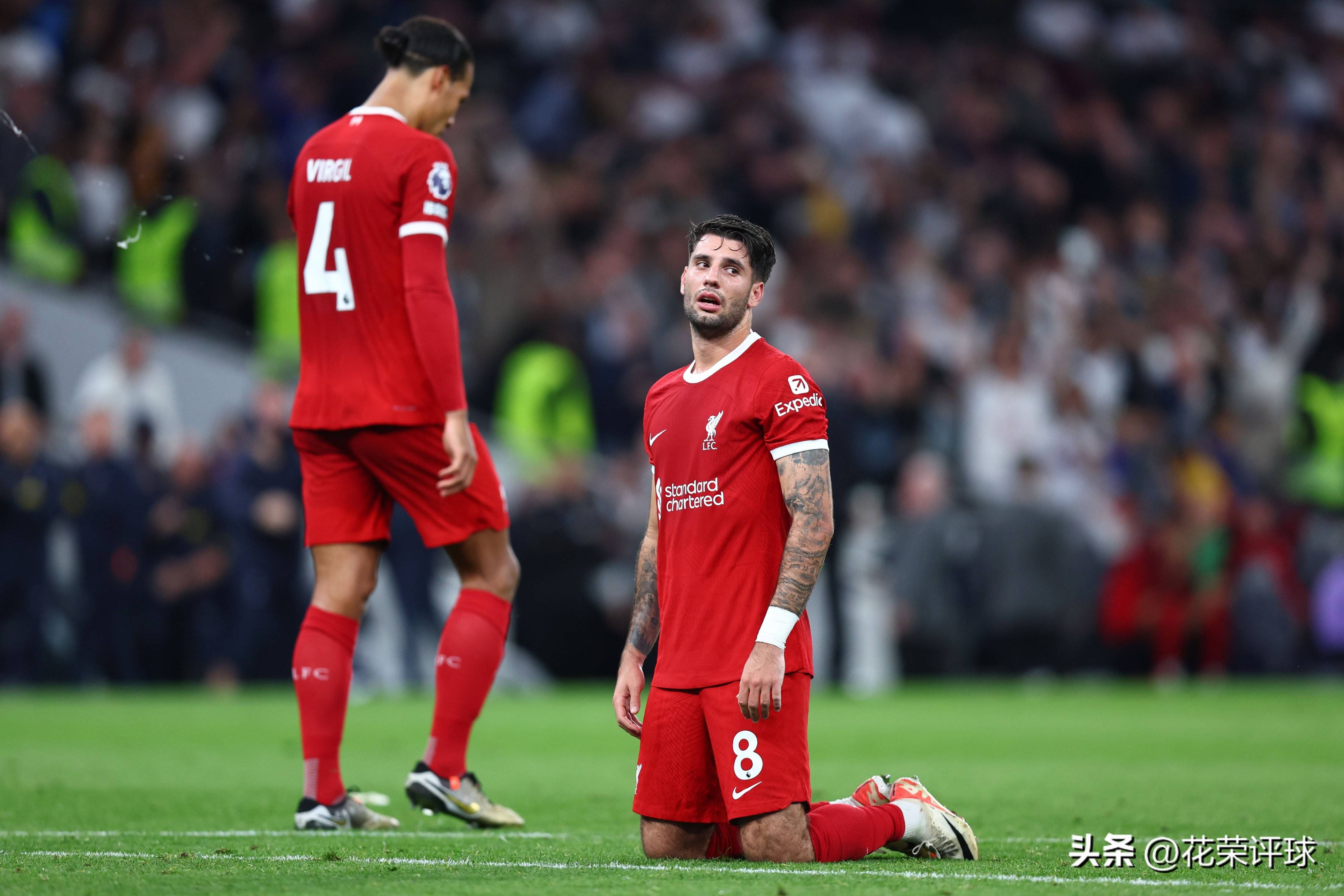 关于回顾英超经典时刻:传奇再现的信息 关于回顾英超经典时刻:传奇再现的信息