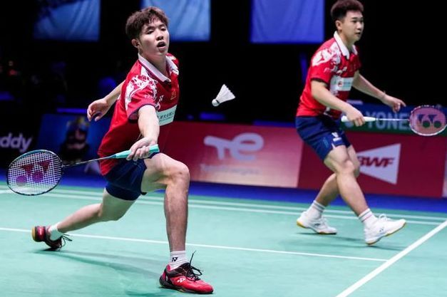 泰国队鏖战丹麦队，黄鸭组合带队取胜