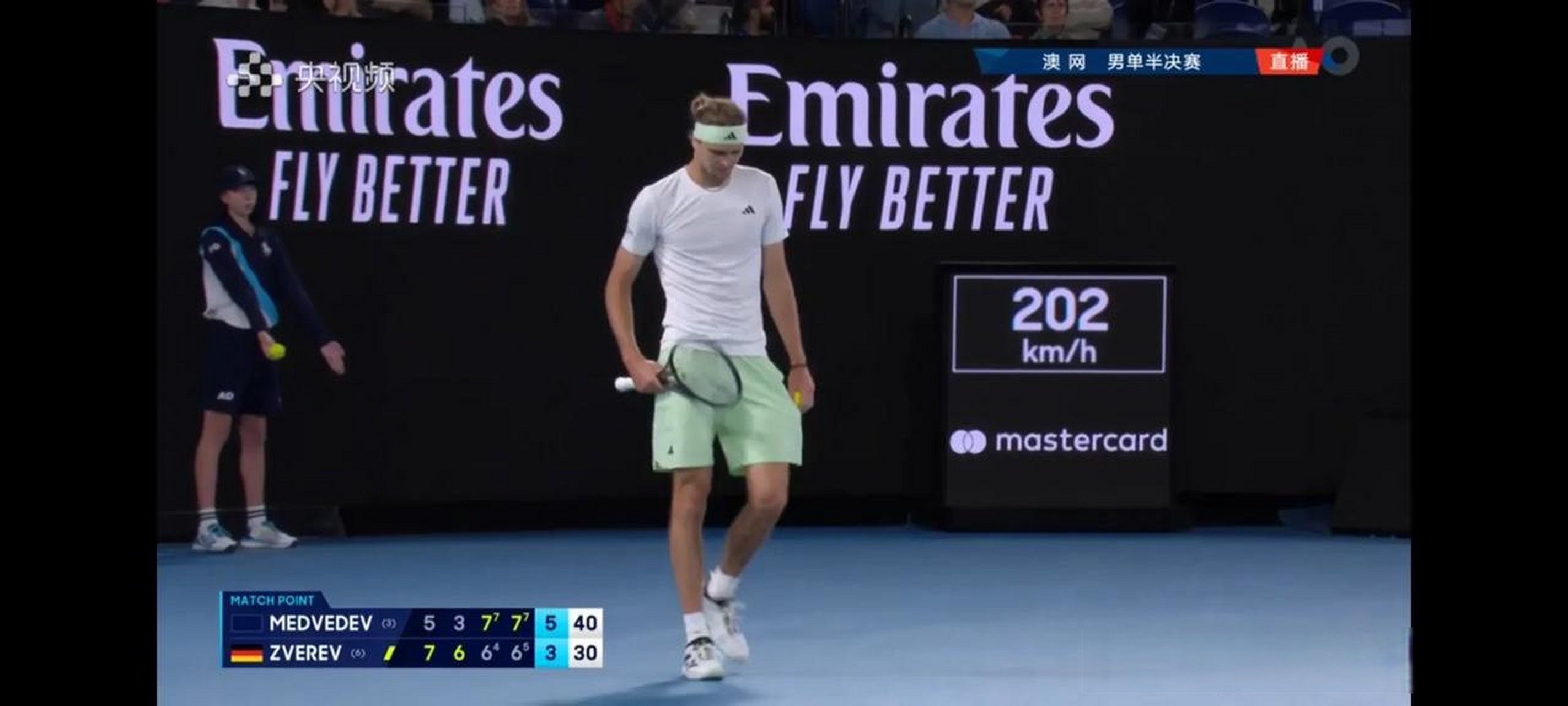 澳网逆转年终总决赛，梅德韦杰夫带队取胜