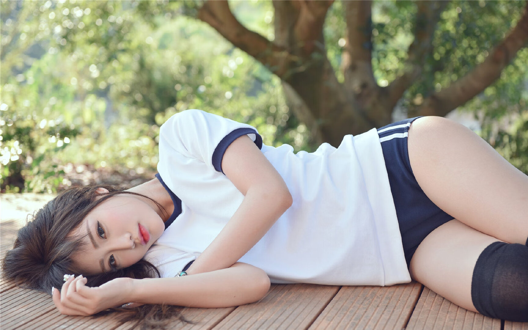 加维关键节点连续得分破局，英格兰强势晋级将战荷兰