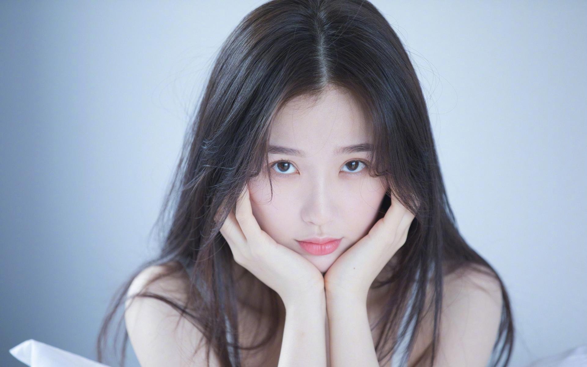 西甲国家德比之夜，一束冷冽强光，照见卡马文加这颗钻石