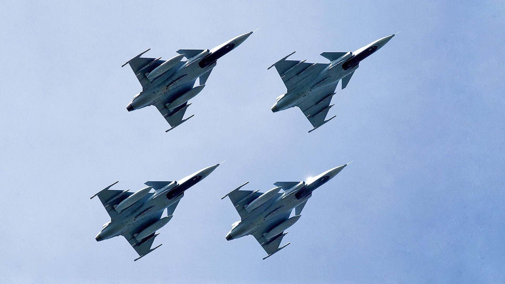 璀璨星光下的对决,克瓦拉茨赫利亚在国家德比之夜的全能秀