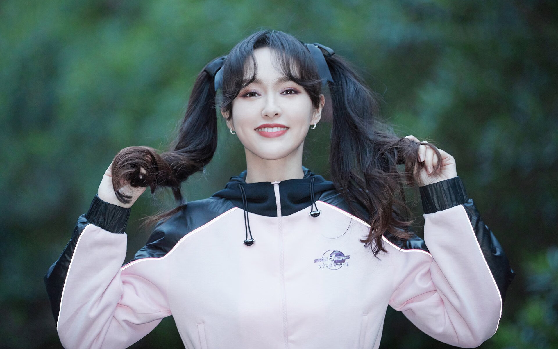 双重突围，从球门到城池—拉亚的扑救与塞维利亚的资本攻防战