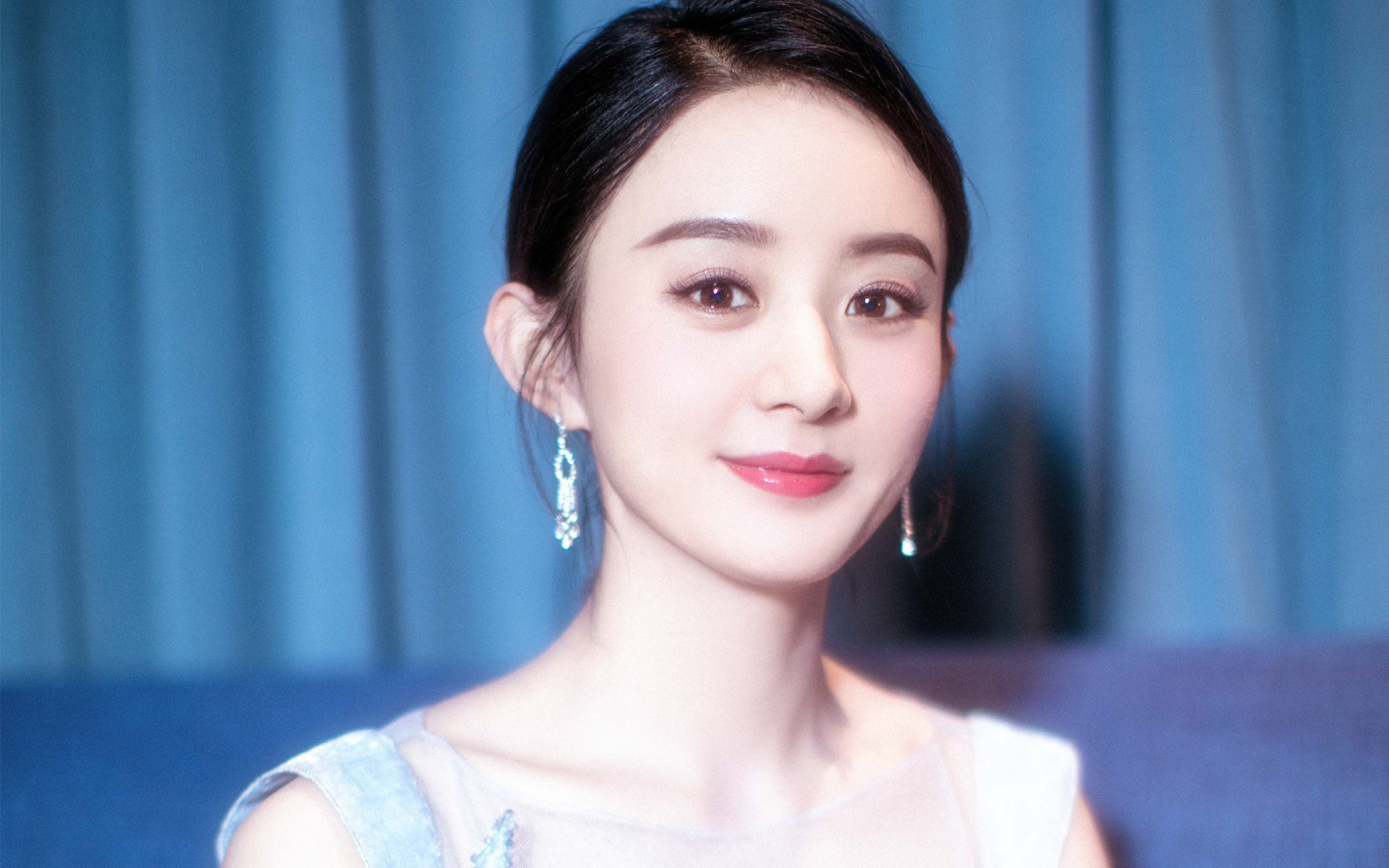 奇才队碾压北京首钢，欧文全能表现引爆球场