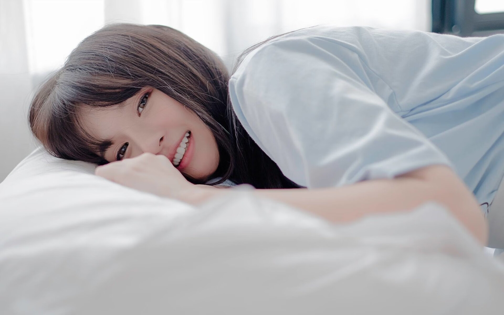 金玟哉爆发！巴黎圣日耳曼压哨绝杀乌拉圭，友谊赛上演惊天逆转