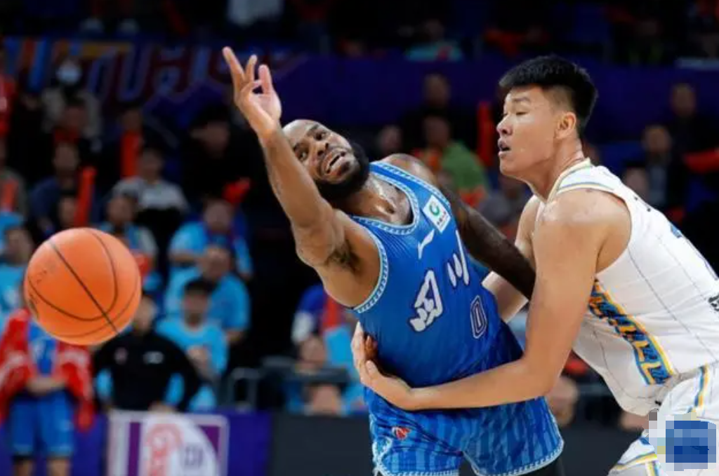 范弗利特完成自我救赎，北京队最后时刻击败广厦队