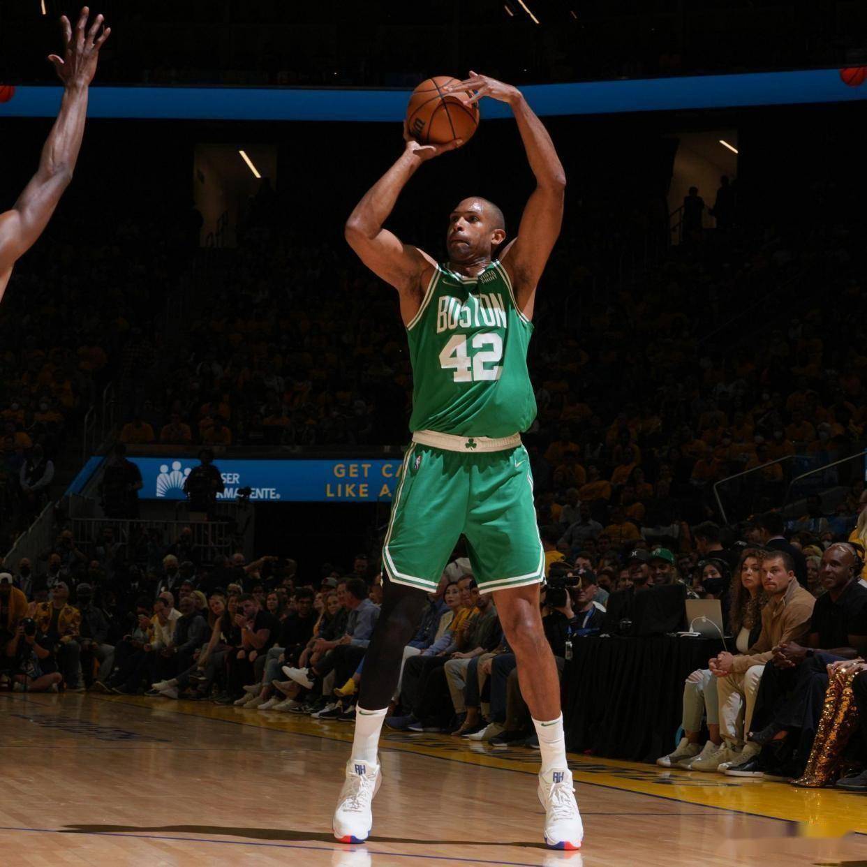 浙江队终结山西队，塔图姆在世界排名争夺战接管比赛