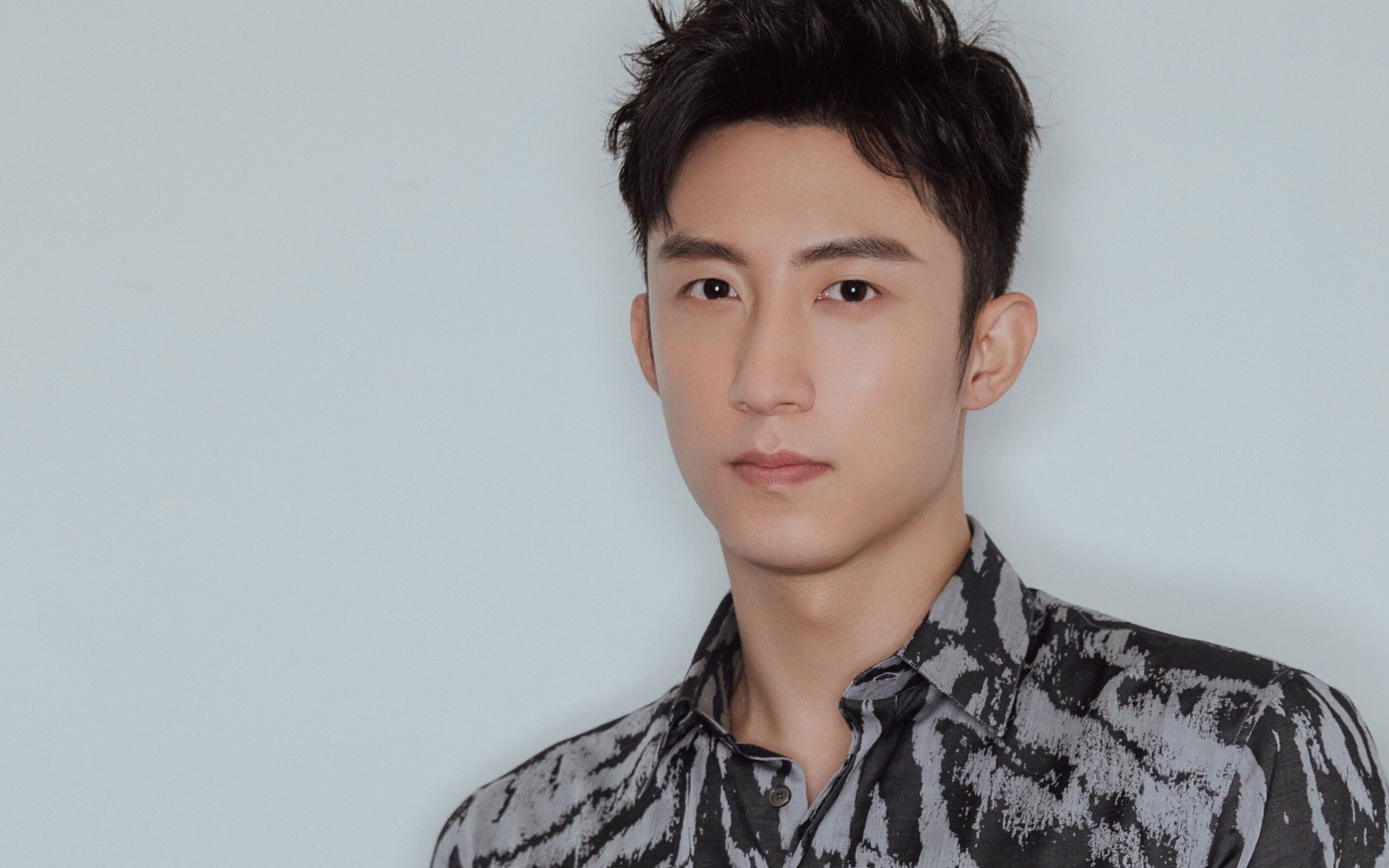 光影决战，当钢铁洪流撞上速度之魂