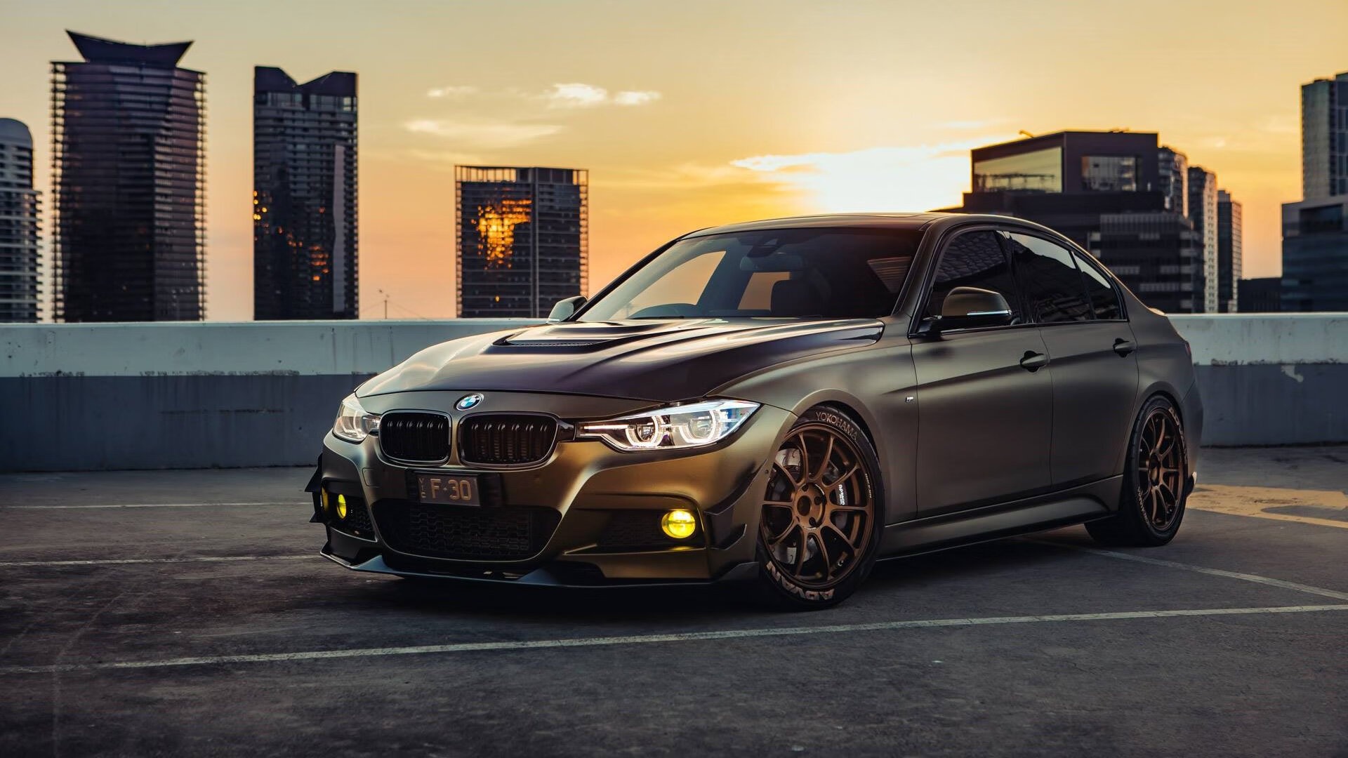 烈焰淬真金,从广厦的荆棘到世界的烽火塔图姆如何以利剑斩断质疑